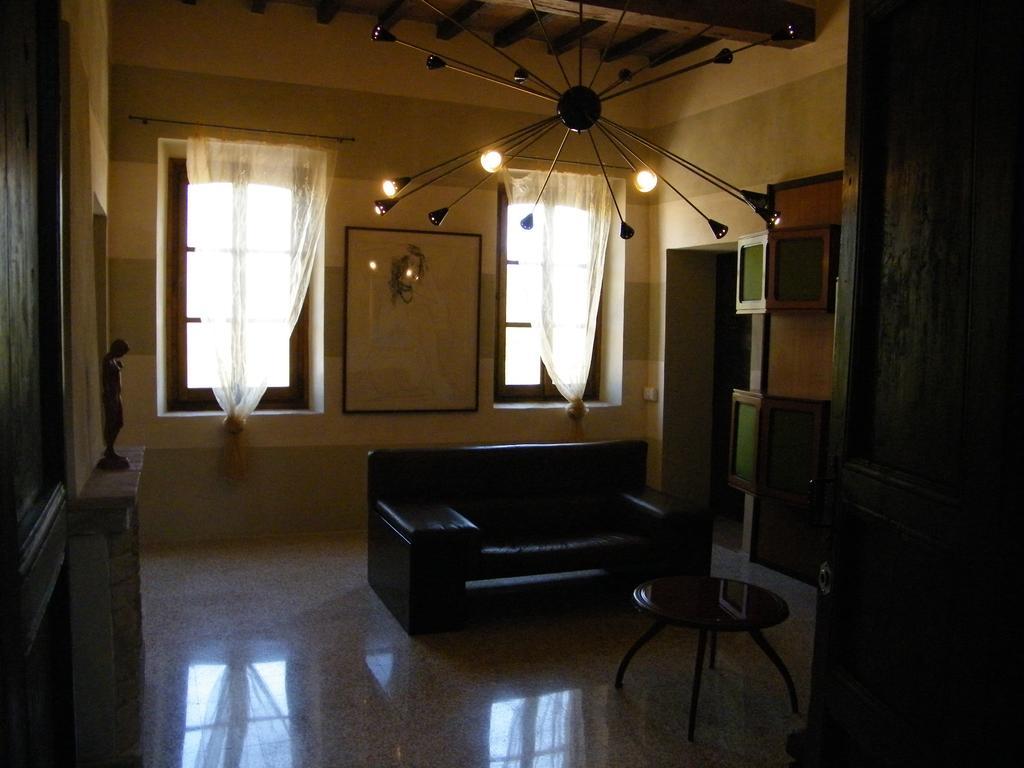 Room And Breakfast Torre Felino Exterior foto